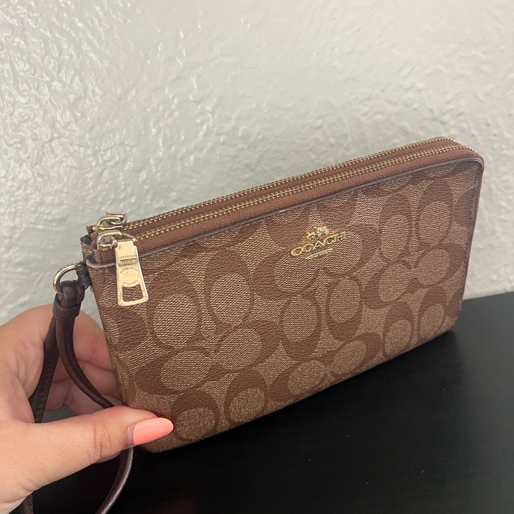 Coach Signature Canvas Double Zip Wallet Wristlet - Picture 4 of 11
